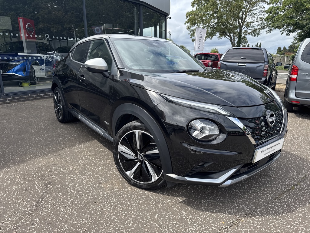 Nissan Juke 1.6 Hybrid Tekna Black