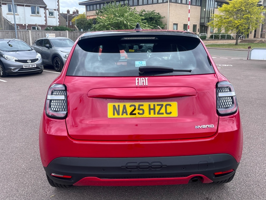 Fiat 600 1.2 Hybrid 48V Edct-6 NA25HZC Red #5