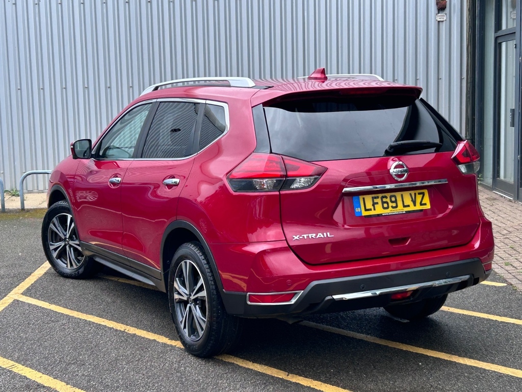 Nissan X-Trail 1.7 Dci N-connecta Cvt Station Wagon Red #2