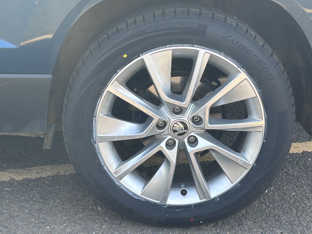Skoda Karoq 2.0 Tdi Se L 4X4 Estate Blue #3