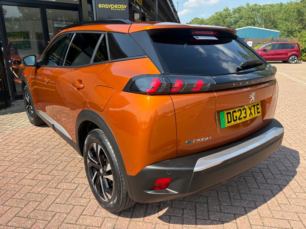 Peugeot e-2008 100Kw Allure Premium 50Kwh Estate Orange #6
