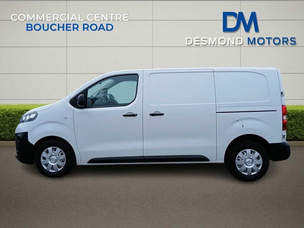 Vauxhall Vivaro F2900 Dynamic S S DS72NWK White #4