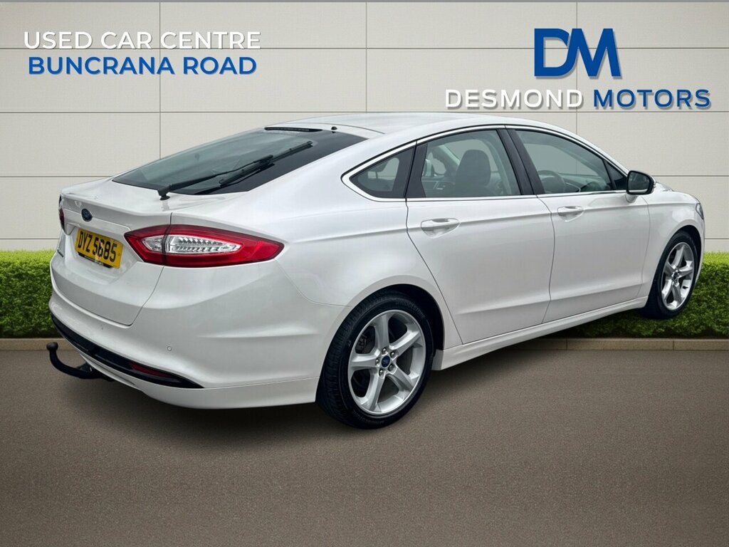 Ford Mondeo Titanium Edition White #3
