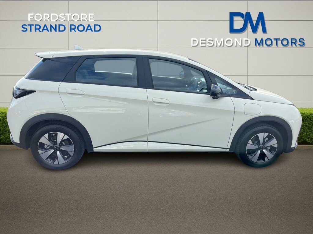 Byd Dolphin Active Ev White #2