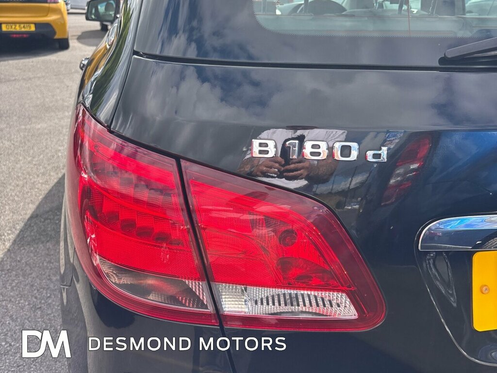 Mercedes-Benz B Class B 180 Amg Line Executive D Silver #10