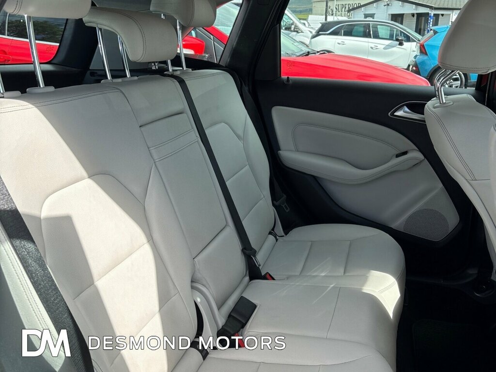 Mercedes-Benz B Class B 180 Amg Line Executive D Silver #14