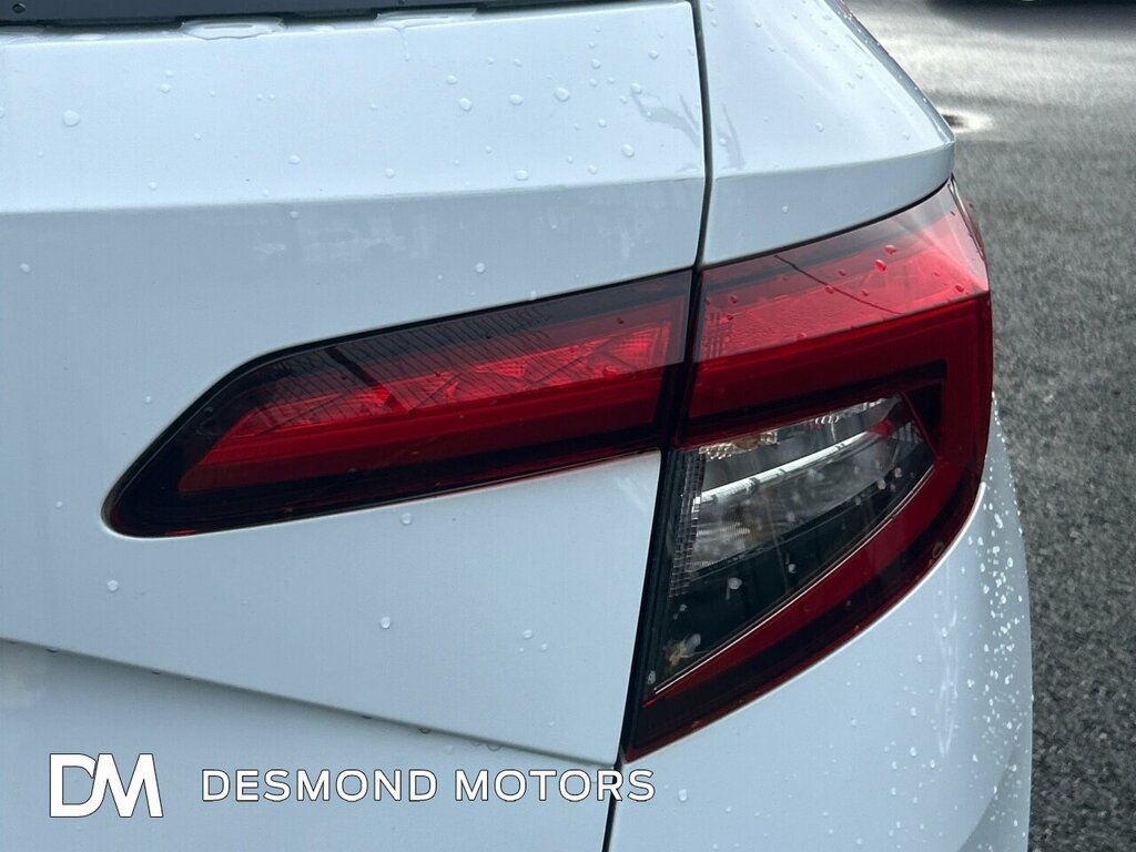 Skoda Karoq Se L Tsi Dsg White #8