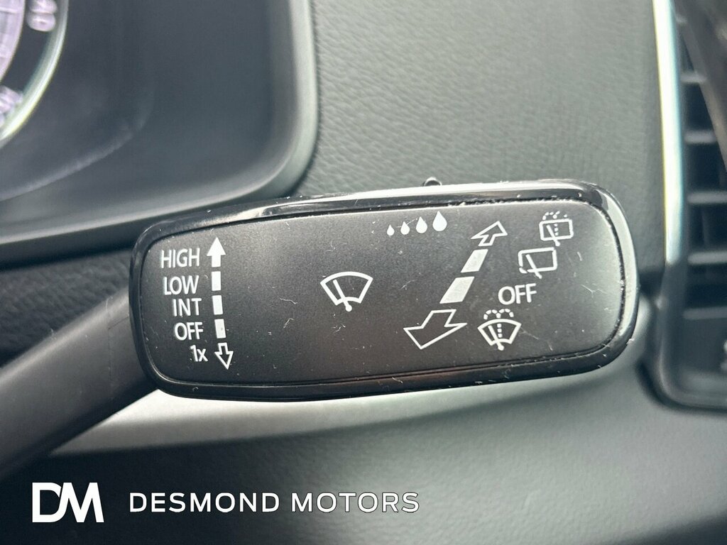 Skoda Karoq Se L Tsi Dsg White #25