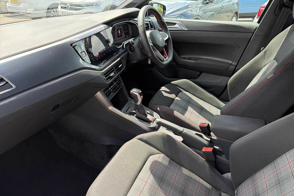 Volkswagen Polo 2.0 Tsi Gti Dsg YY26EAC Grey #2