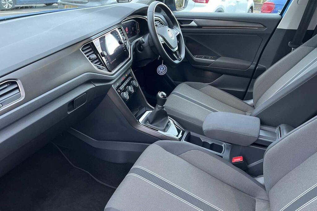 Volkswagen T-Roc 1.5 Tsi Design 150Ps Evo YE69XYY Blue #2