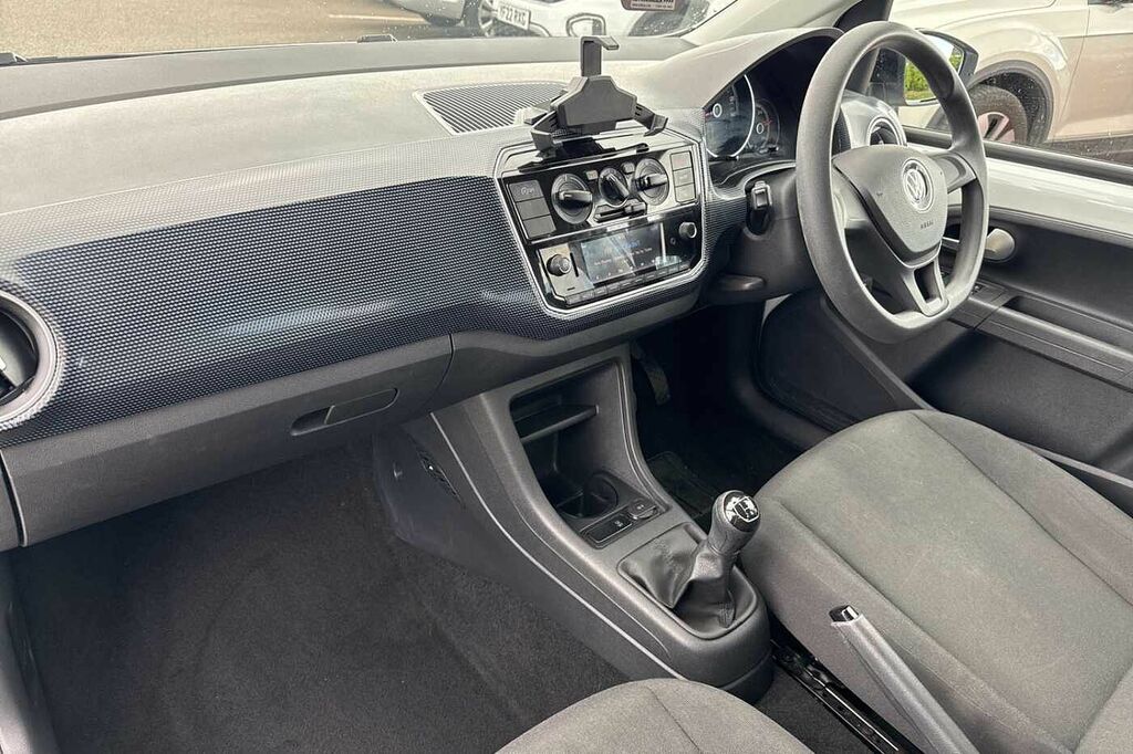 Volkswagen Up 1.0 65Ps Black Edition White #2