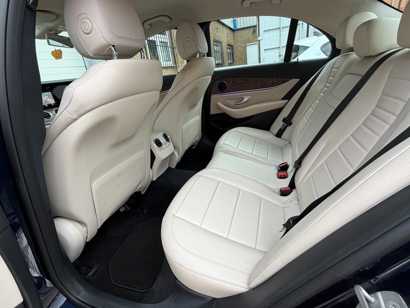 Mercedes-Benz E Class 2.1 E220d Amg Line Edition Coupe G-tron Silver #12