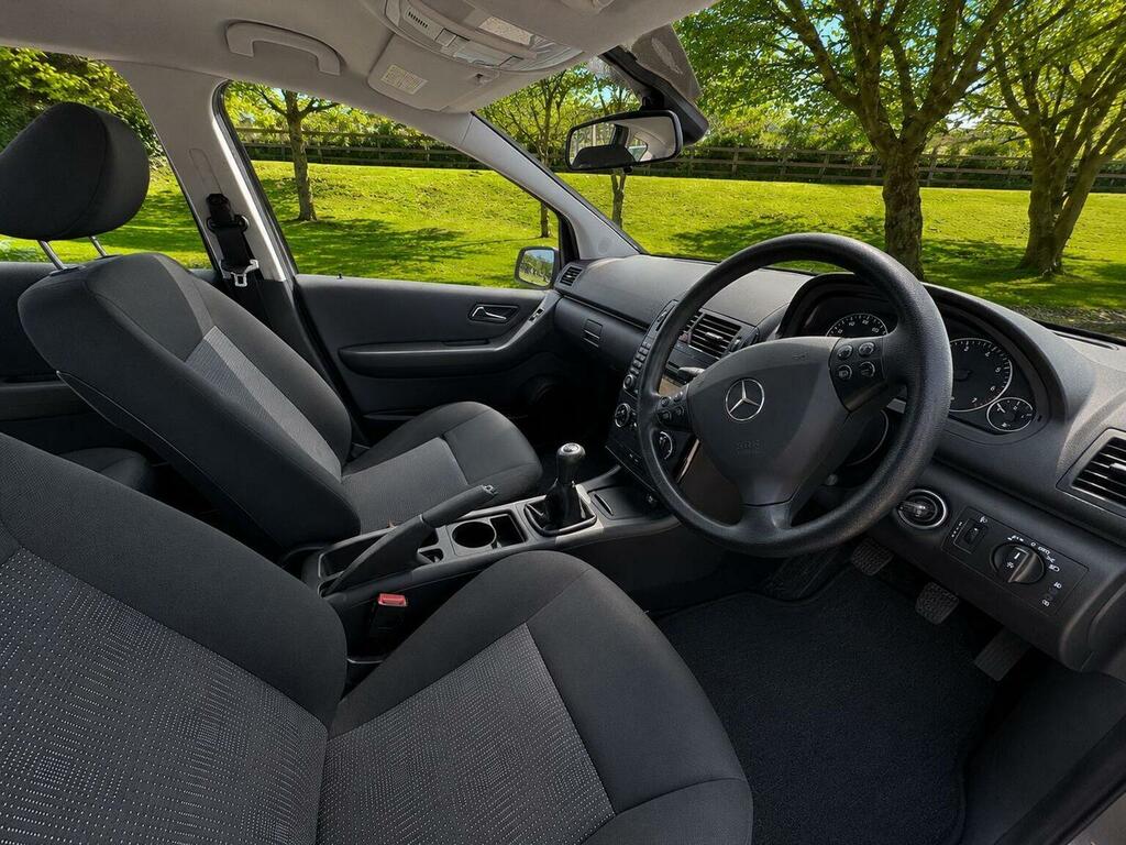 Mercedes-Benz A Class Hatchback 1.5 A160 Blueefficiency Classic Se LP11SKU Grey #4