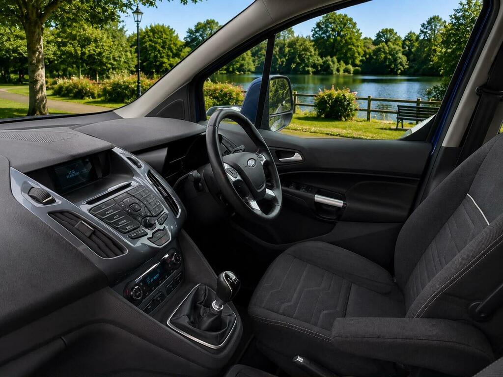 Ford Grand Tourneo Connect Zetec Tdci 1.5 Powershift Evia Conversion  #10