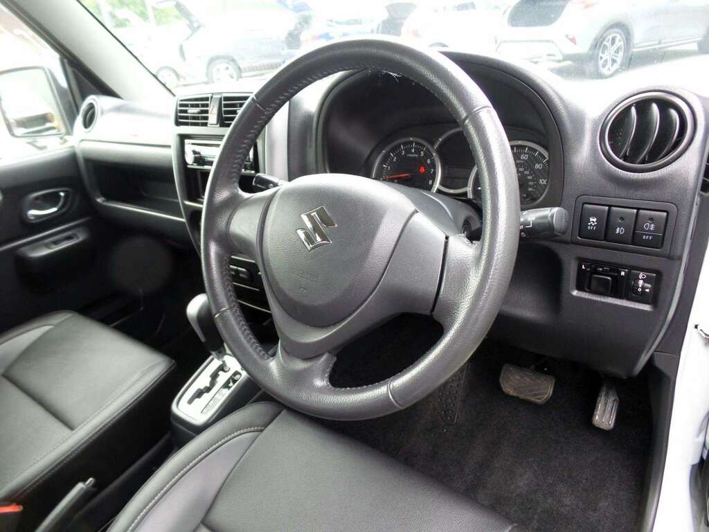 Suzuki Jimny Sz4 White #4