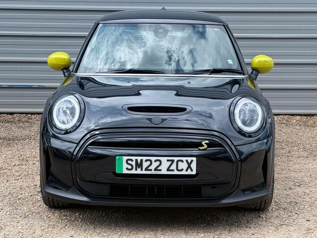 Mini Electric Hatchback Cooper Se 32.6Kwh Level 2 2022 Black #4