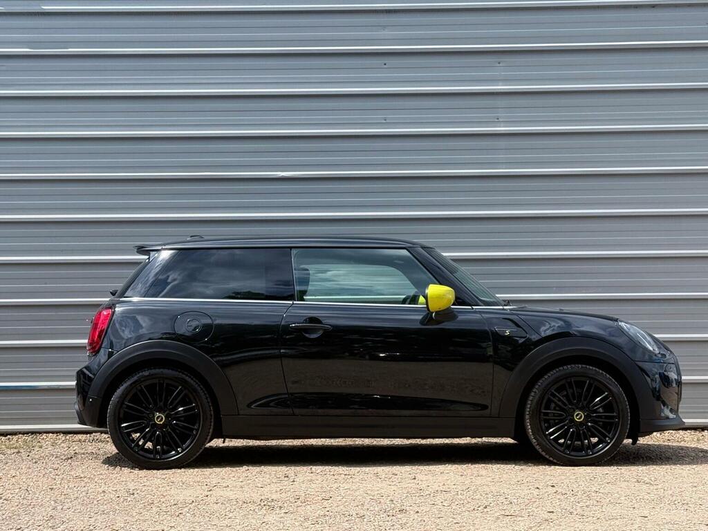 Mini Electric Hatchback Cooper Se 32.6Kwh Level 2 2022 Black #3