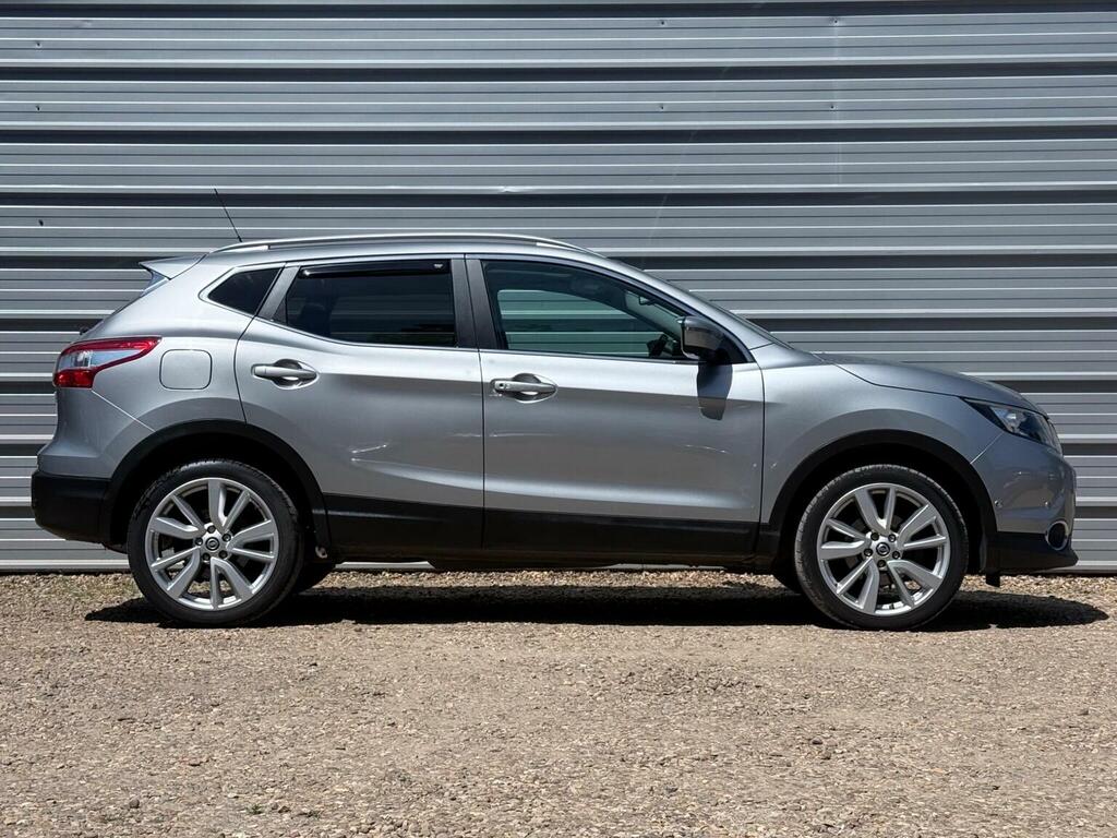 Nissan Qashqai 1.6 Dci Tekna 2Wd Euro 5 Ss Silver #2