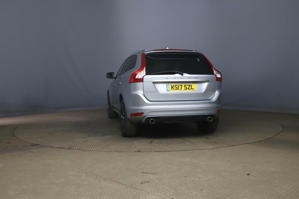 Volvo XC60 2.4 R-design Lux Nav D5 Awd Silver #5