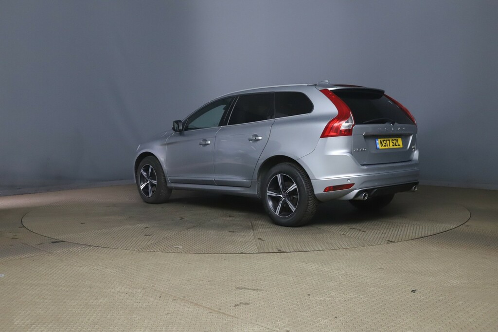 Volvo XC60 2.4 R-design Lux Nav D5 Awd Silver #4