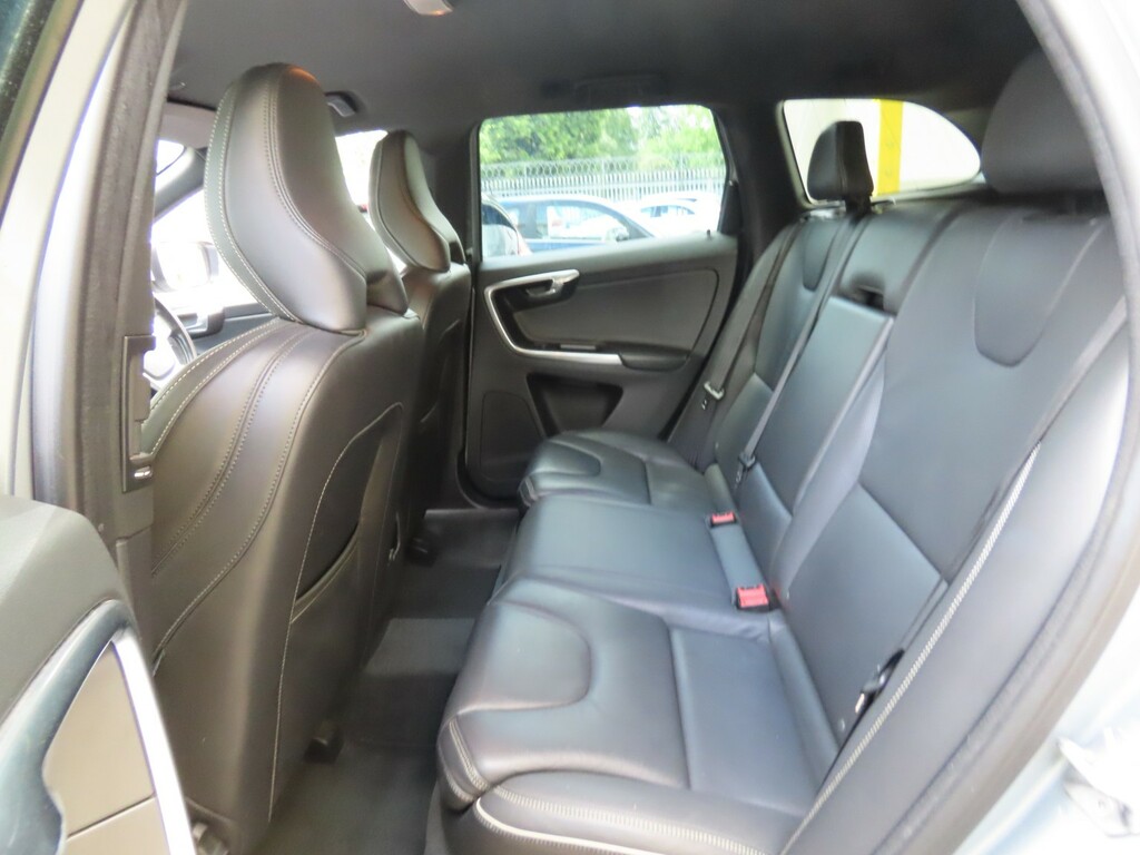 Volvo XC60 2017 67 2.4 Blue #9