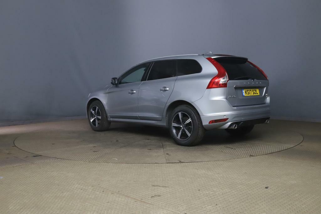 Volvo XC60 2017 67 2.4 Blue #13