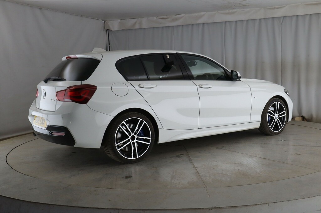 BMW 1 Series 1.5 118I M Sport Shadow Edition 5-Door White #4