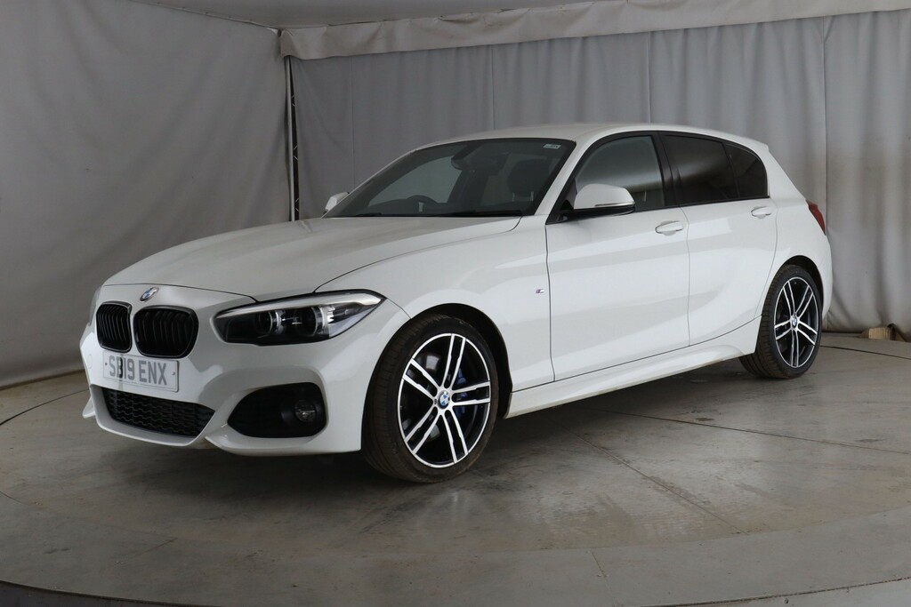 BMW 1 Series 1.5 118I M Sport Shadow Edition 5-Door White #2