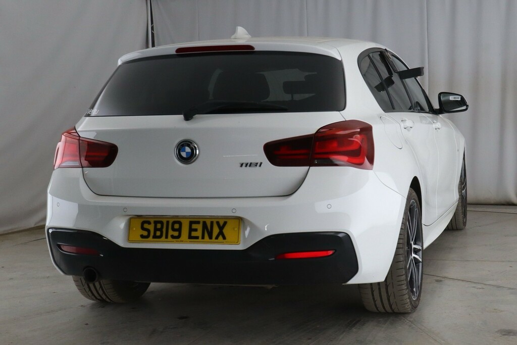 BMW 1 Series 1.5 118I M Sport Shadow Edition 5-Door White #6