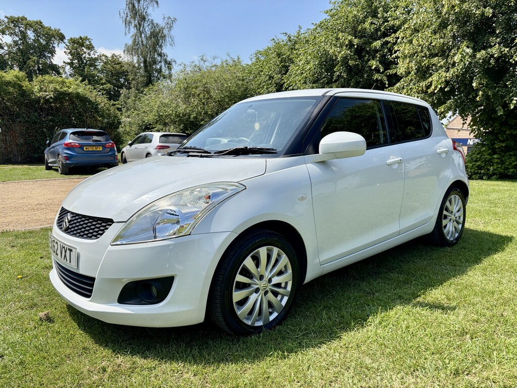 Suzuki Swift Hatchback 1.2 Sz4 201262 EX62VXT White #2