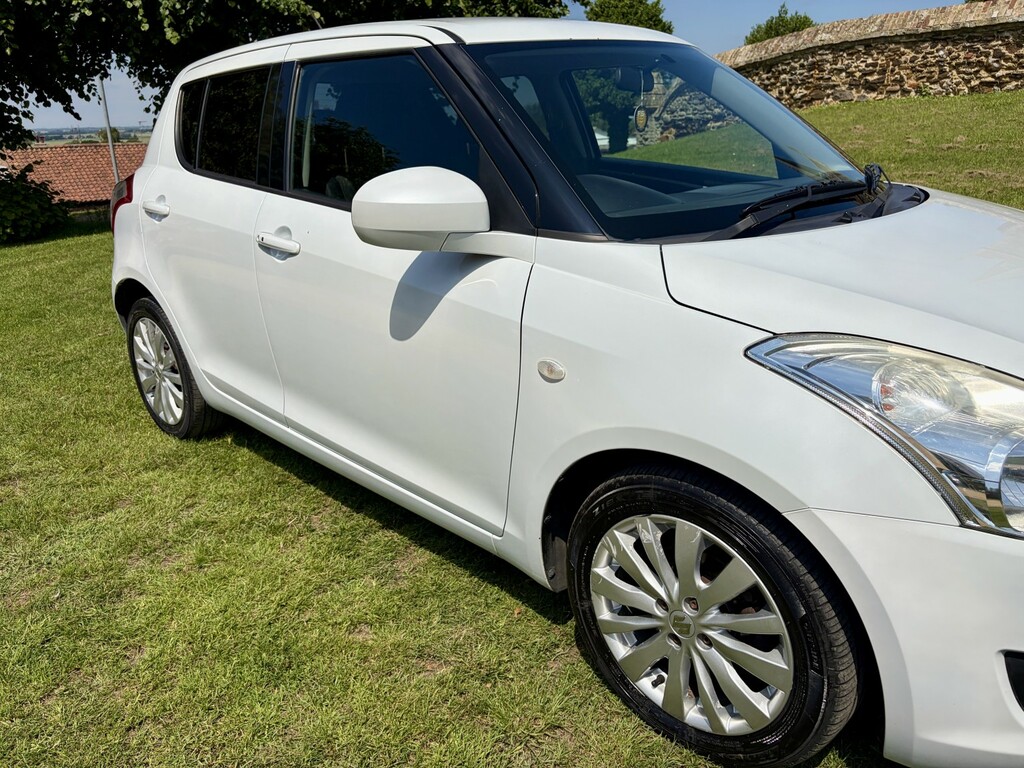 Suzuki Swift Hatchback 1.2 Sz4 201262 EX62VXT White #3