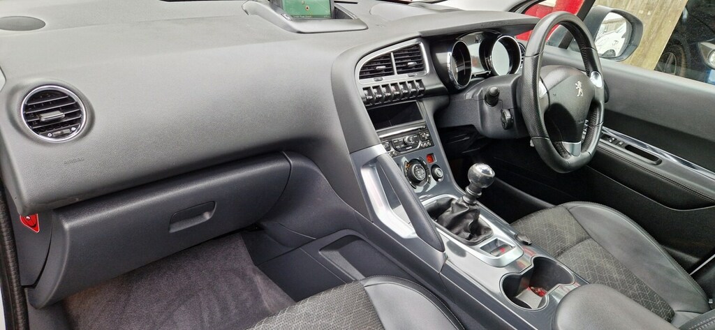 Peugeot 3008 Active Black #19