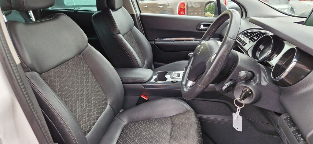 Peugeot 3008 Active Black #9