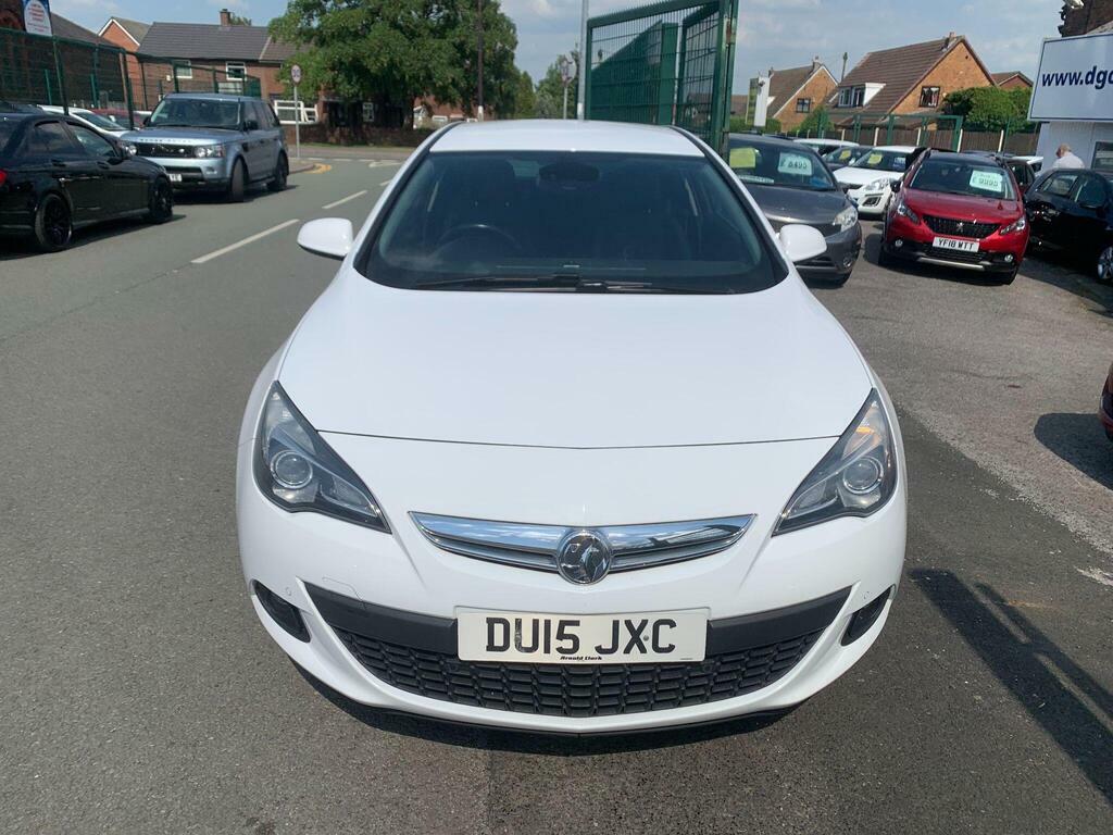 Vauxhall Astra GTC 2.0 Cdti Sri Euro 5 White #2