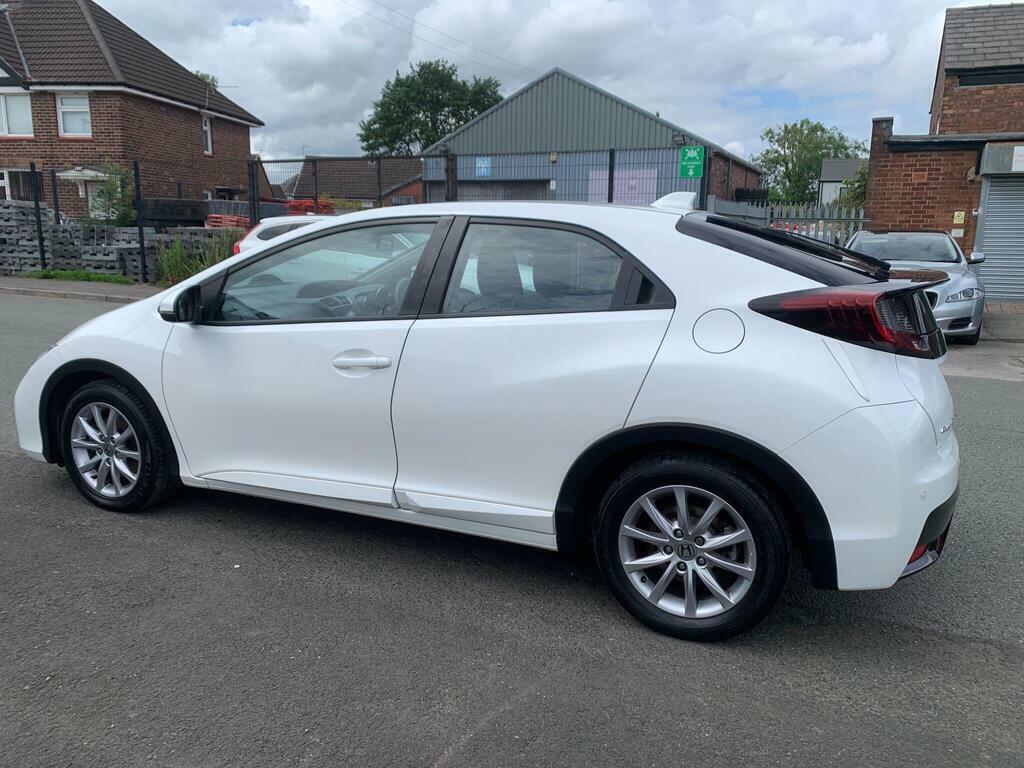 Honda Civic 1.6 I-dtec Se Plus Navi Euro 5 S S OV16XXK White #6