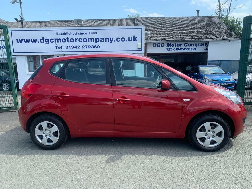 Kia Venga 1.4 Ecodynamics 1 Euro 5 S S Red #4
