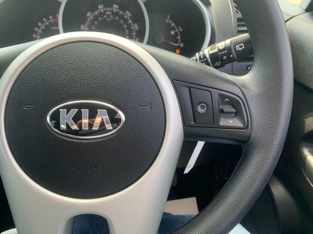 Kia Venga 1.4 Ecodynamics 2 Euro 5 Ss Black #21
