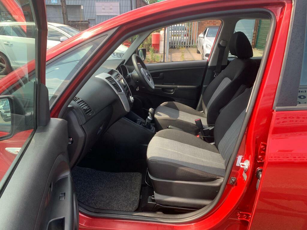 Kia Venga 1.4 Ecodynamics 2 Euro 5 Ss Black #13