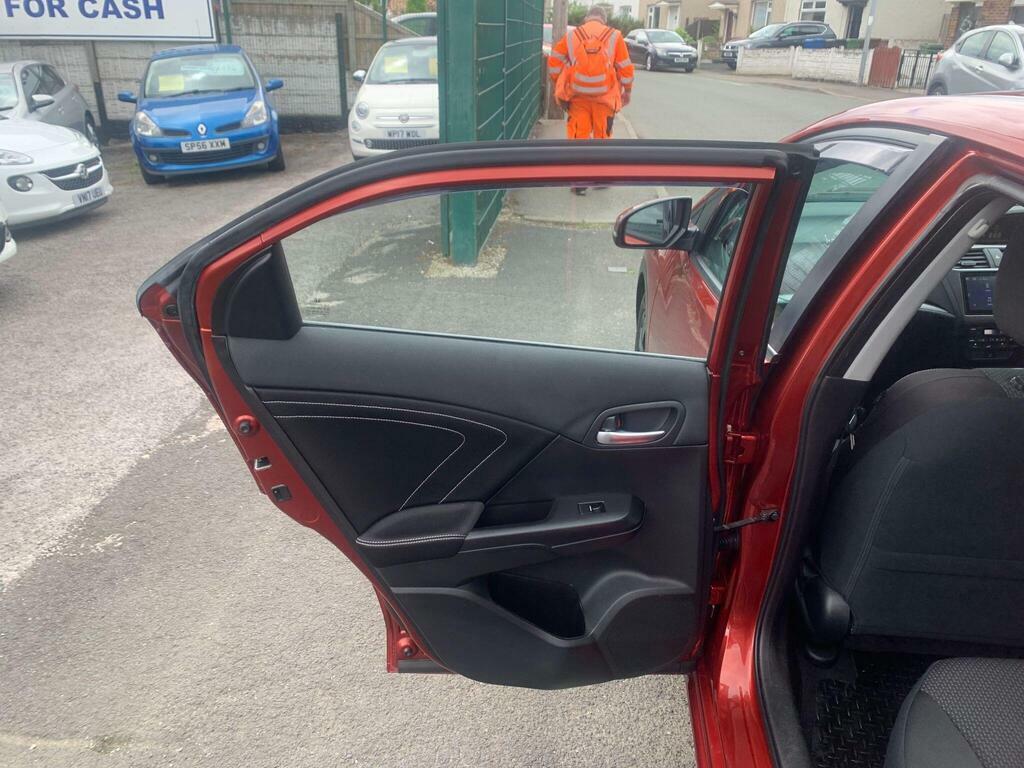 Honda Civic 1.4 I-vtec Sport Red #28
