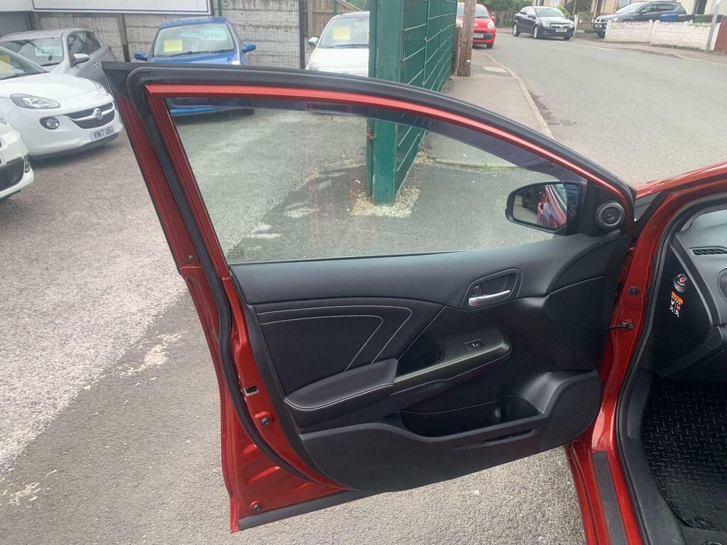 Honda Civic 1.4 I-vtec Sport Red #26