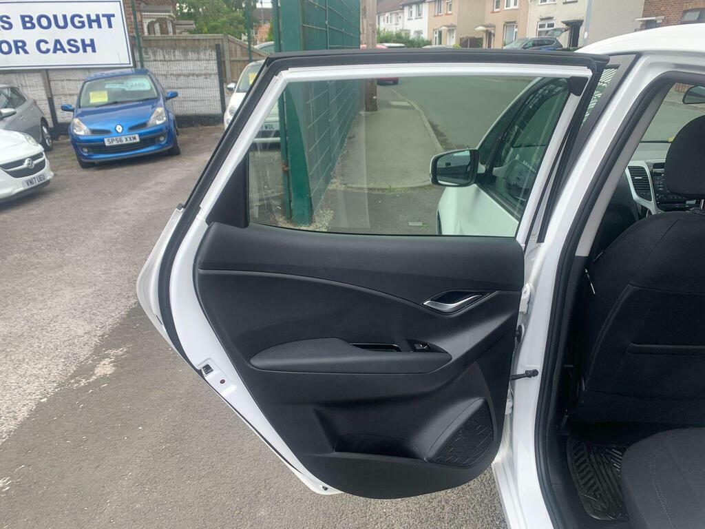 Hyundai Ix20 1.4 Style White #25