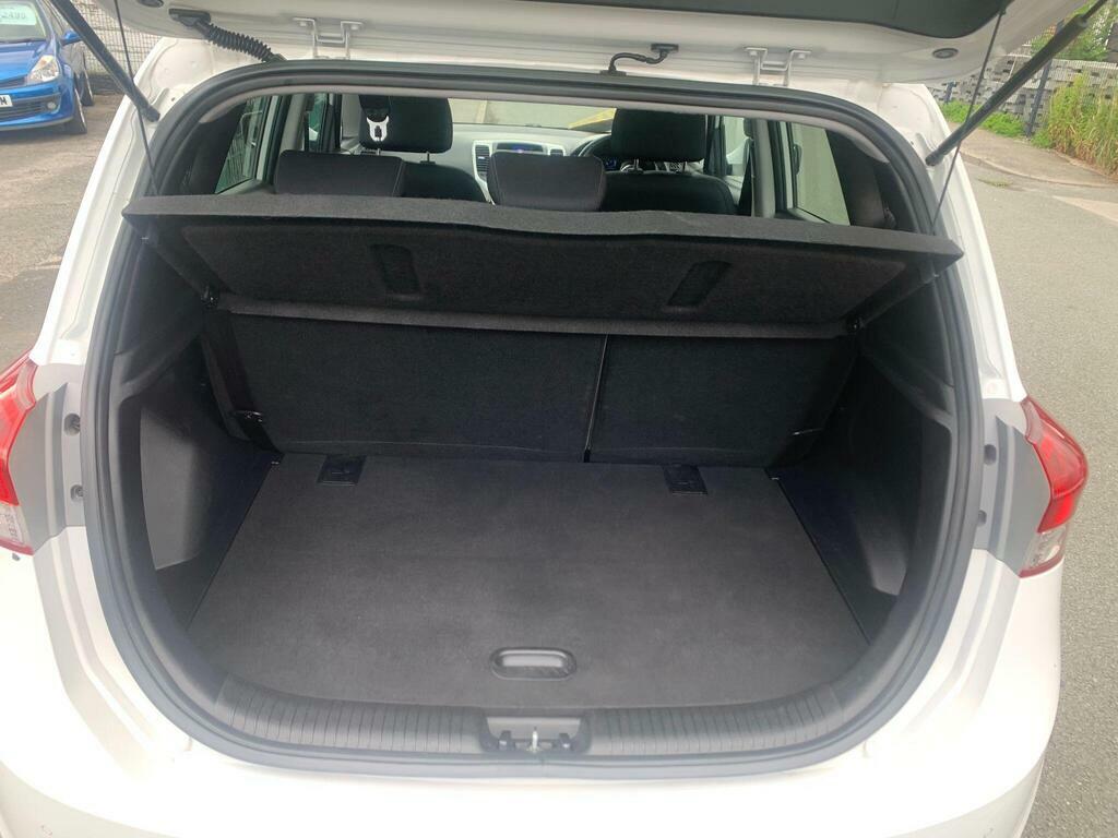 Hyundai Ix20 1.4 Style White #16