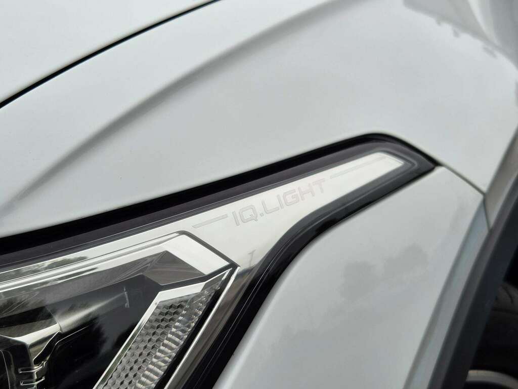 Volkswagen Tiguan R-line Tdi S-a White #4