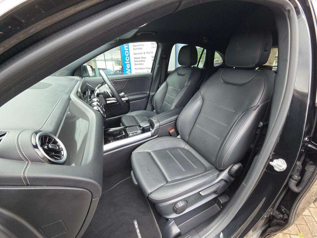 Mercedes-Benz GLA Class 250 Exclusive Edition CK70TKE Black #5