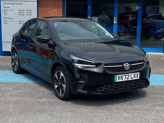 Vauxhall Corsa-e E Se Premium Black #3