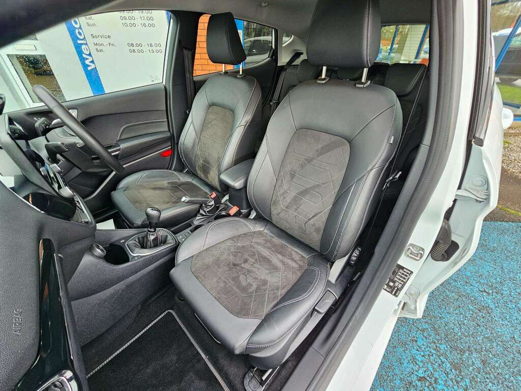 Ford Fiesta Titanium X CN23SZO White #5