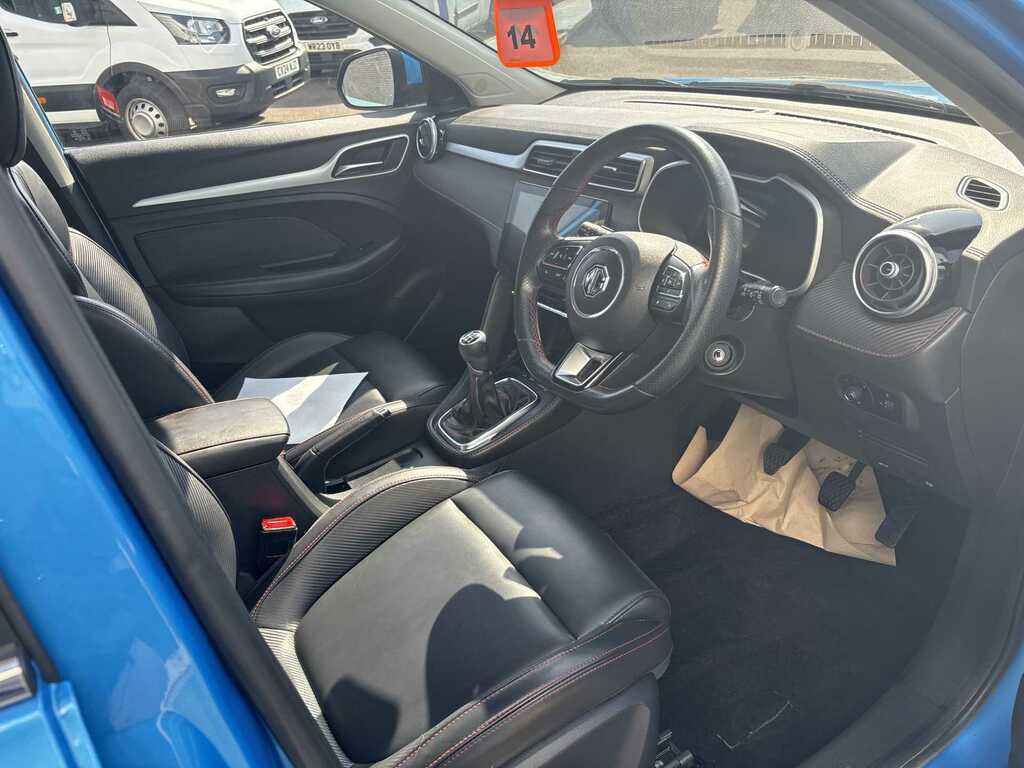 MG ZS   #13