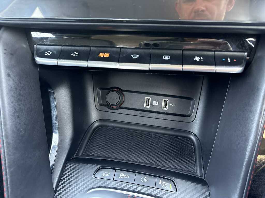 MG ZS   #21