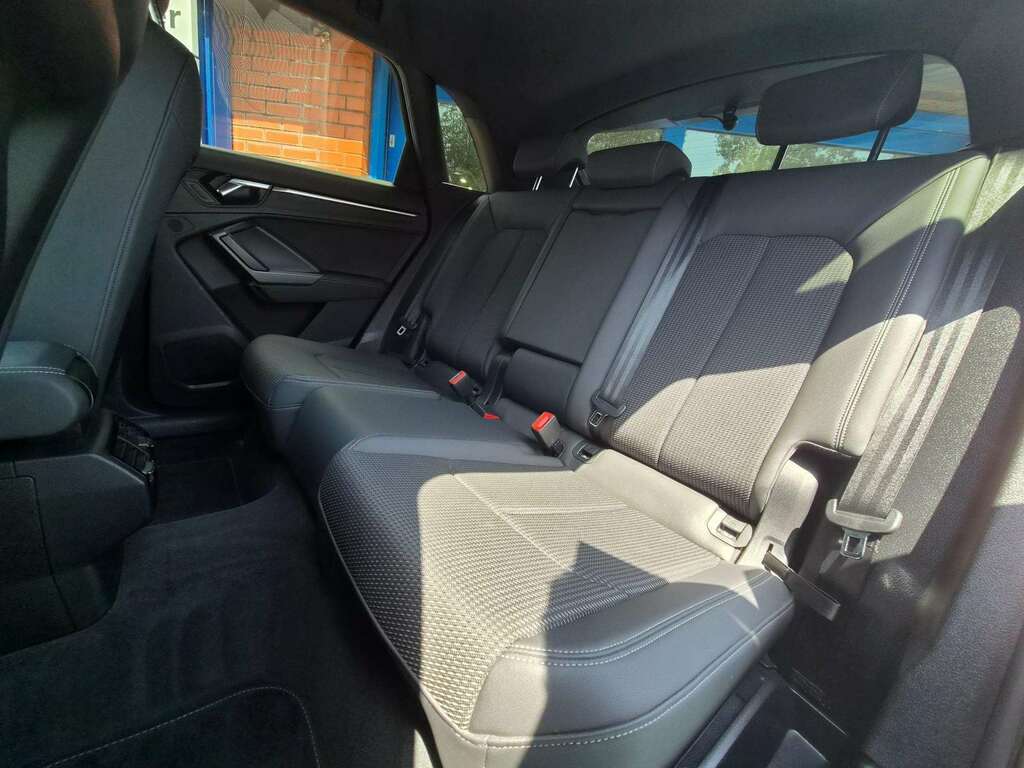Audi Q3 35 Tfsi Sport S Tronic Blue #7