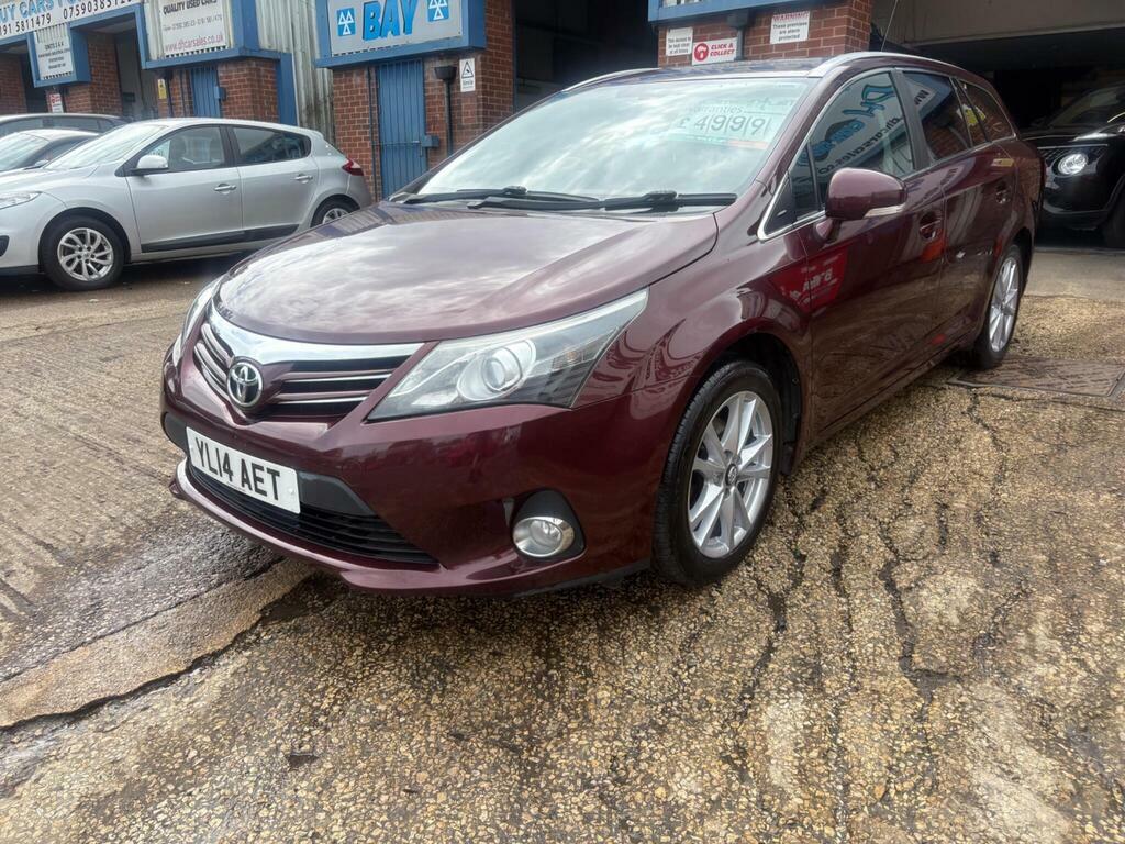 Toyota Avensis 2.0 D-4d Icon Business Edition Tourer Euro 5 Red #3
